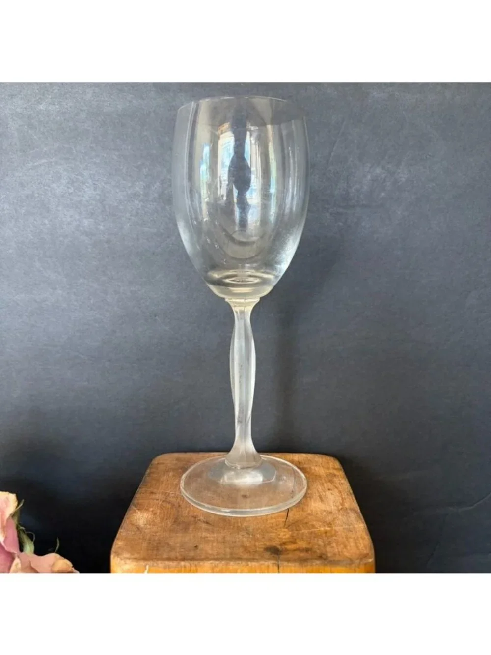 Mikasa Ballet Stem Wine Glasses Set Of 4 Clear With Frosted Stem 8.5